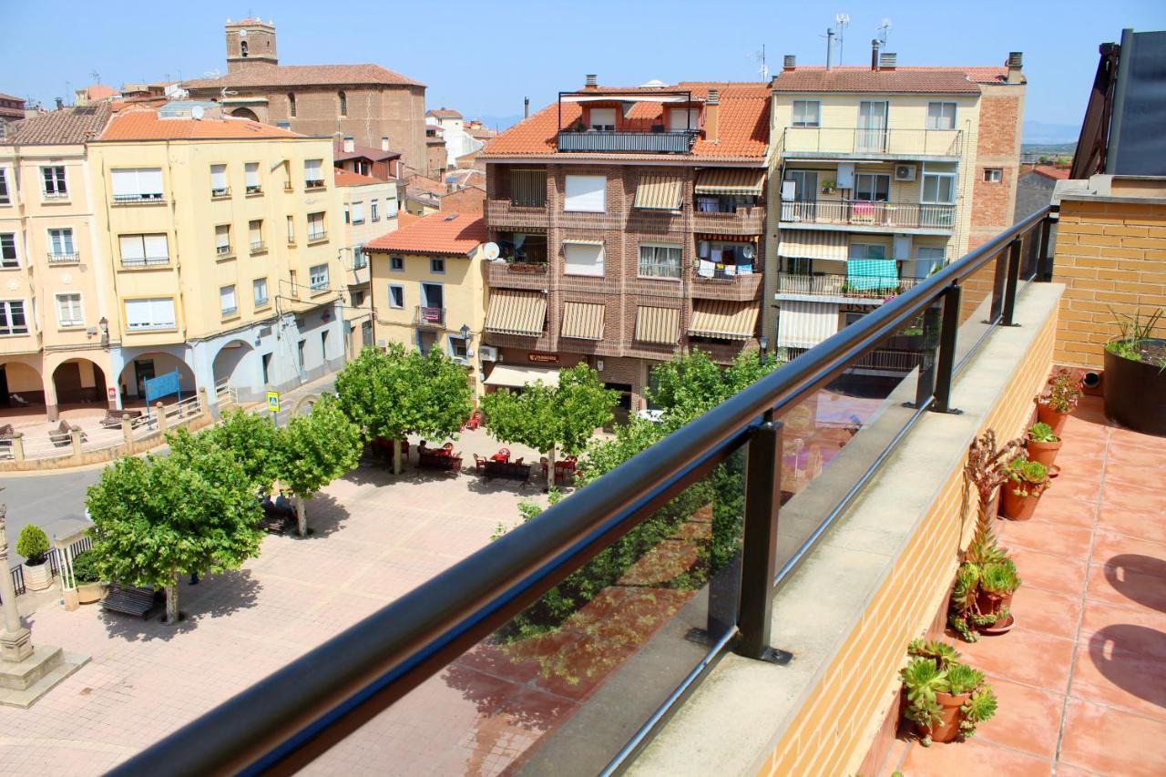 Atico En El Centro Con Amplia Terraza Apartment Entrena Екстериор снимка